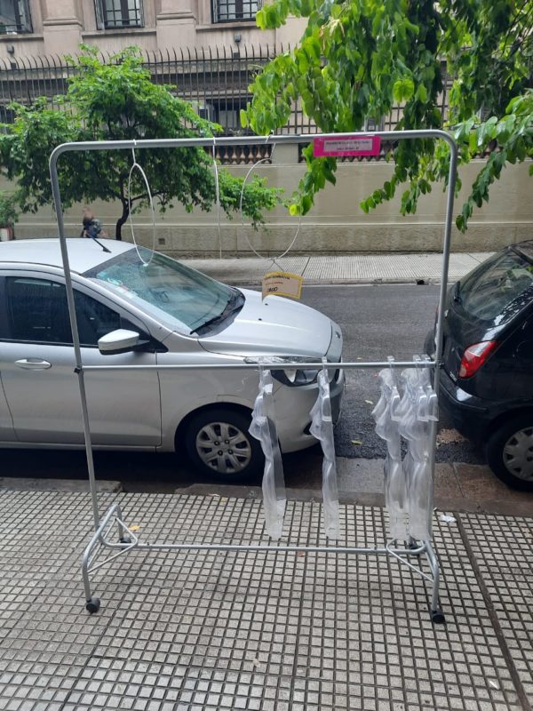 Perchero doble con ruedas 1,9 Mts x 1,5 Mts